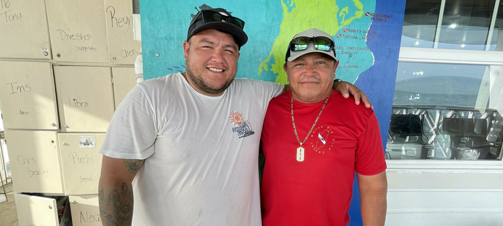 "The Blue Hole Odyssey: Unraveling the Secrets of Belize's Underwater Wonderland"